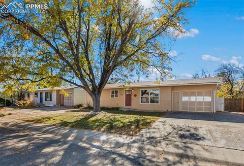 Tiny photo for 1110 Phay Avenue, Canon City, CO 81212 (MLS # 2836057)