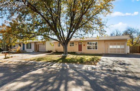 Photo of 1110 Phay Avenue, Canon City, CO 81212 (MLS # 2836057)