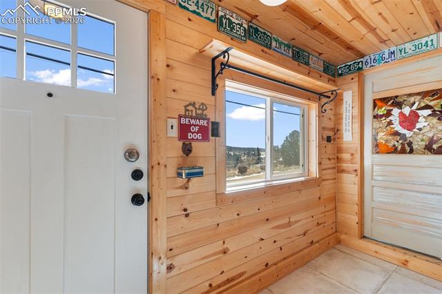 123 S Seventh Street