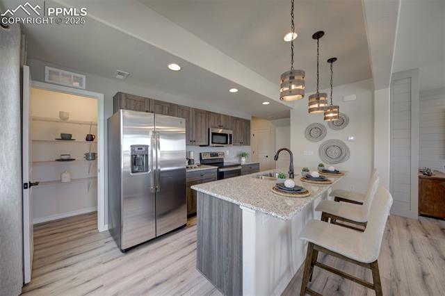 7732 Tuttle View