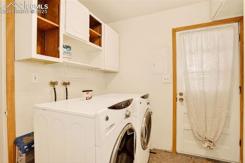 Tiny photo for 2801 Dawn Drive, Colorado Springs, CO 80918 (MLS # 4405789)