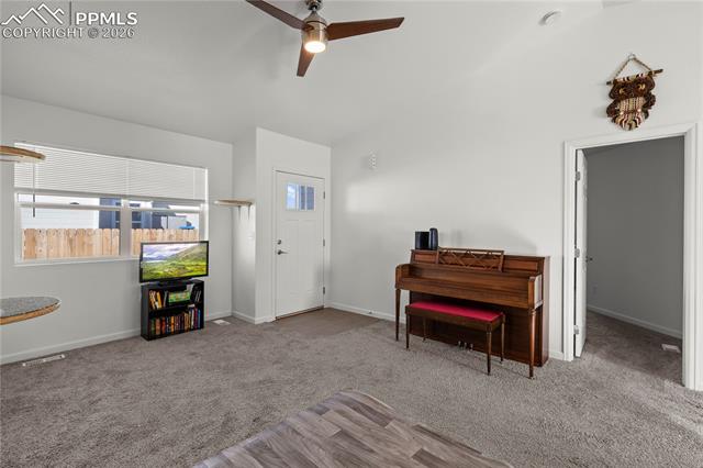 821 N Raynolds Avenue