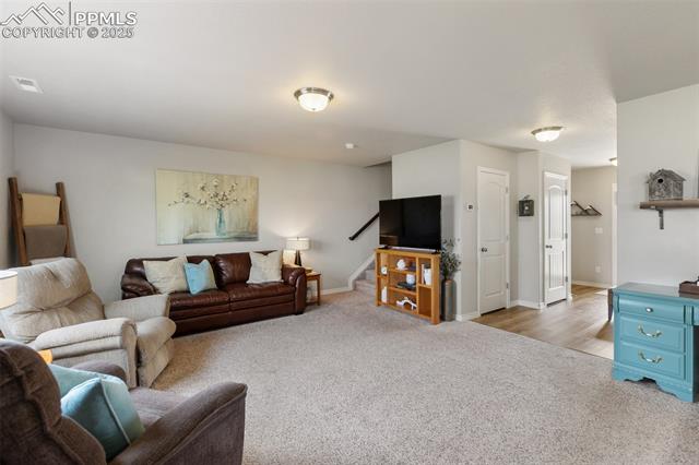 6812 Oak Vine Court