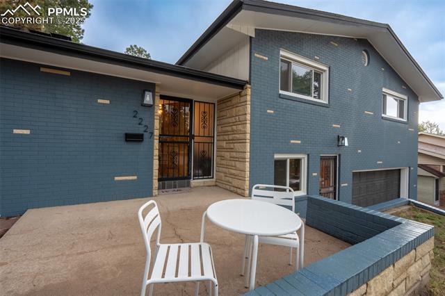 2227 Monteagle Street