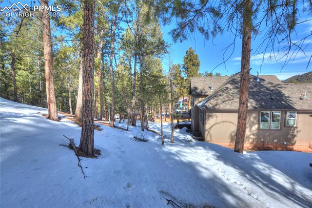 1210 Cottontail Trail