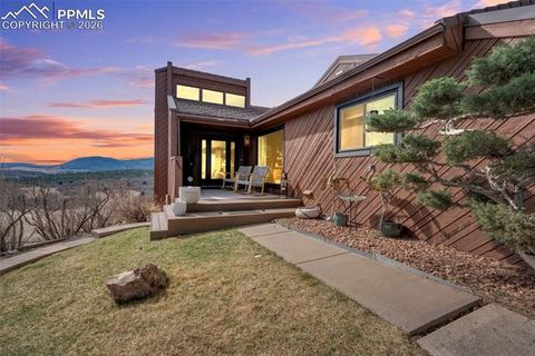 Photo of 4500 Sentinel Rock, Larkspur, CO 80118 (MLS # 9050071)