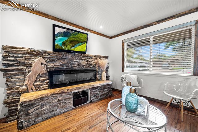 11 MacNaughton Road
