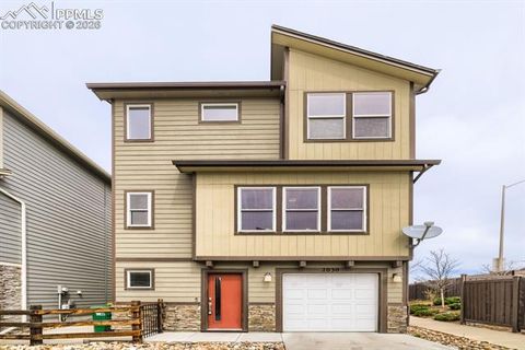 Photo of 2030 Gaffer Point, Colorado Springs, CO 80910 (MLS # 5749518)