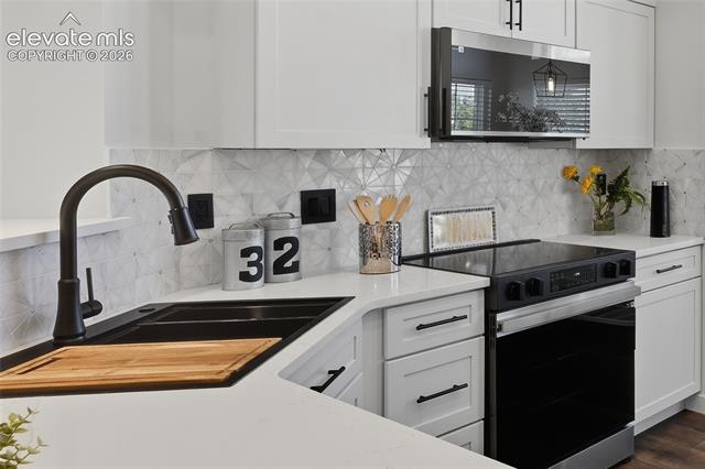 2750 Helmsdale Drive - Photo 2