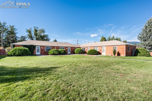 1301-1307 E Caramillo Street