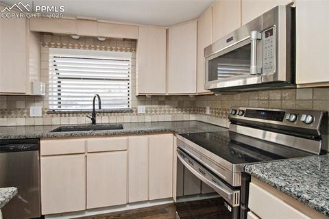 Tiny photo for 18059 E Pacific Place, Aurora, CO 80013 (MLS # 5815075)