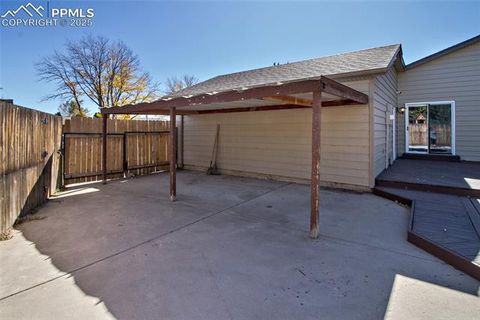 Tiny photo for 18059 E Pacific Place, Aurora, CO 80013 (MLS # 5815075)