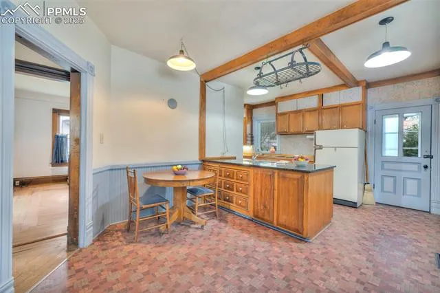 Colorado Springs, Colorado 80907, United States, 4 Bedrooms Bedrooms, ,1 BathroomBathrooms,Residential,Active,188999