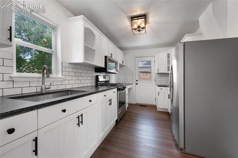 Tiny photo for 634 N Corona Street, Colorado Springs, CO 80903 (MLS # 9321156)
