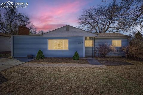 Photo of 307 Redwood Drive, Colorado Springs, CO 80907 (MLS # 7719940)