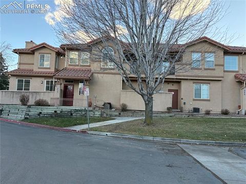 Photo of 1559 Courtyard Heights, Colorado Springs, CO 80906 (MLS # 2557369)