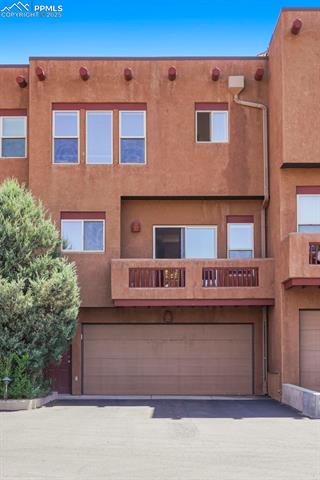 322 Santa Fe Place B