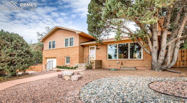 1306 Mount View Lane