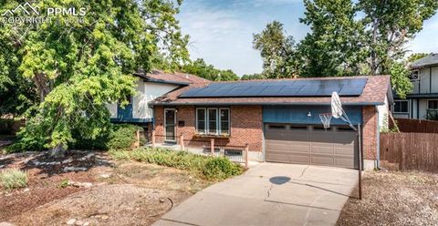 Photo of 7 Briargate Terrace, Pueblo, CO 81001 (MLS # 8022326)