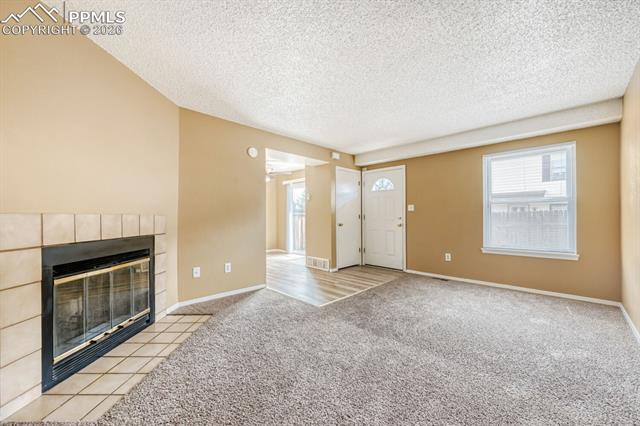 4552 Lamplighter Circle