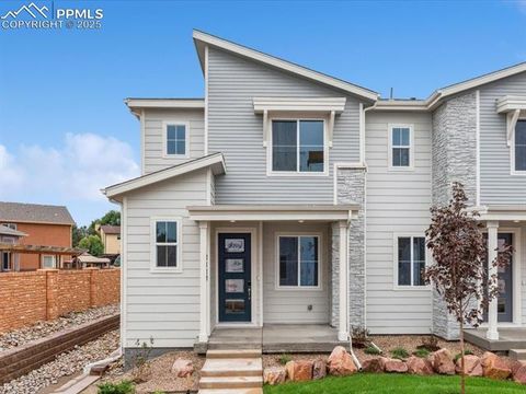 Photo of 2429 Vanhoutte View, Colorado Springs, CO 80915 (MLS # 8340791)