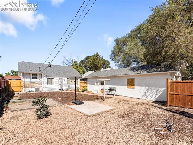 2030 E Orman Avenue