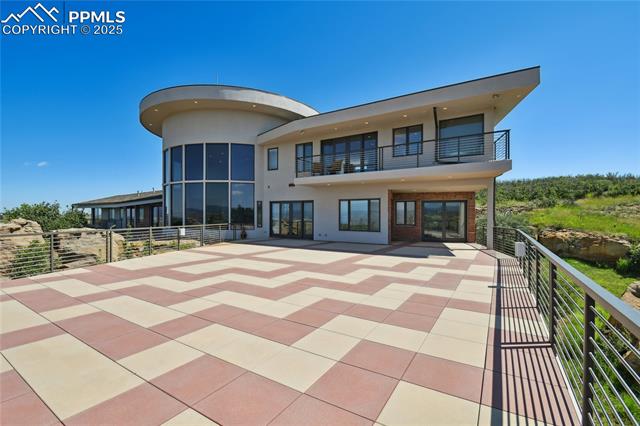 1175 Ridge Oaks Drive