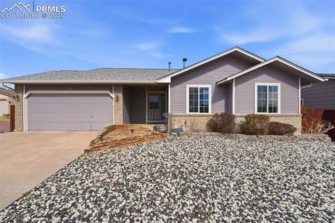 Photo of 425 Garwood Court, Colorado Springs, CO 80911 (MLS # 4863562)