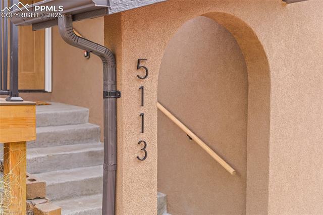 5113 N Hackamore Drive