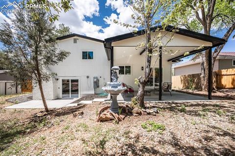 Tiny photo for 1021 Pioneer Lane, Colorado Springs, CO 80904 (MLS # 6002014)