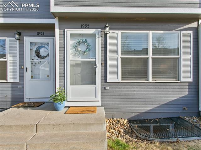 1995 Oakcrest Circle