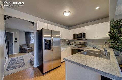 Tiny photo for 2012 Erin Loop, Colorado Springs, CO 80918 (MLS # 8034398)