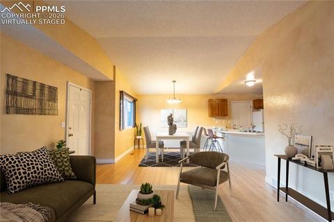 Photo of 961 Columbine Avenue, Colorado Springs, CO 80904 (MLS # 2668150)