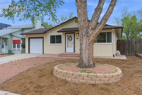 Tiny photo for 961 Columbine Avenue, Colorado Springs, CO 80904 (MLS # 2668150)