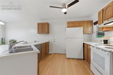 Tiny photo for 961 Columbine Avenue, Colorado Springs, CO 80904 (MLS # 2668150)