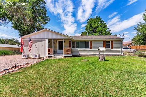 Photo of 477 N Raynolds Avenue, Canon City, CO 81212 (MLS # 2766402) Photo of 477 N Raynolds Avenue, Canon City, CO 81212 (MLS # 2766402)