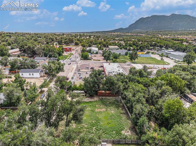 308 S El Paso Street