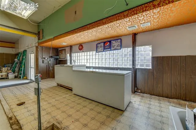 Florence, Colorado 81226, United States, ,Commercial,Active,227699