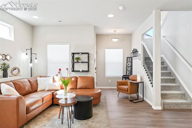 6101 Inman View