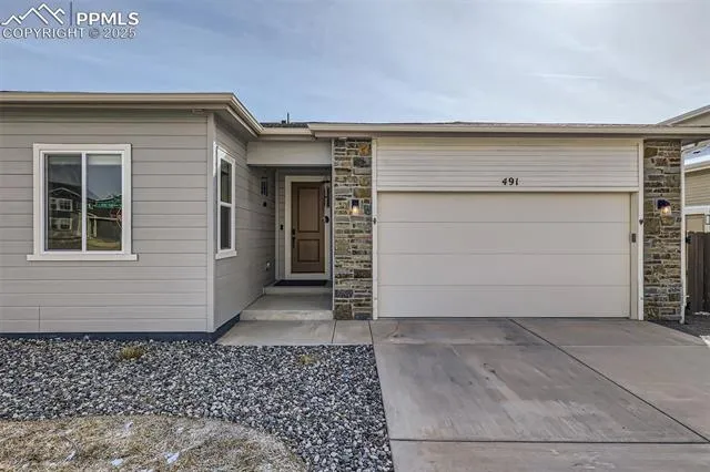 Calhan, Colorado 80808, United States, 4 Bedrooms Bedrooms, ,3 BathroomsBathrooms,Residential,Active,94097
