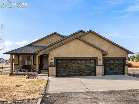 Photo of 1140 W Shenandoah Drive, Pueblo, CO 81007 (MLS # 5397079)