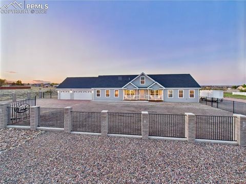 849 E Woodleaf Drive Pueblo CO 81007