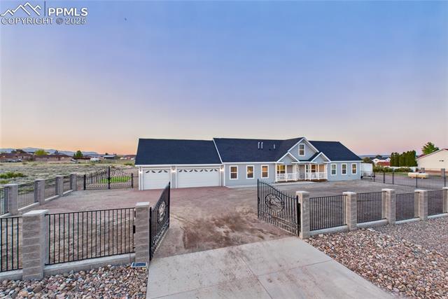 849 E Woodleaf Drive