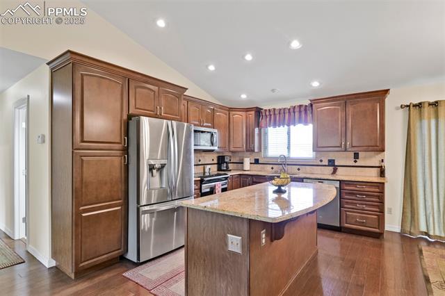 4835 W Old Farm Circle