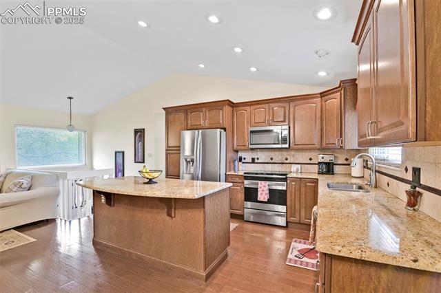 4835 W Old Farm Circle