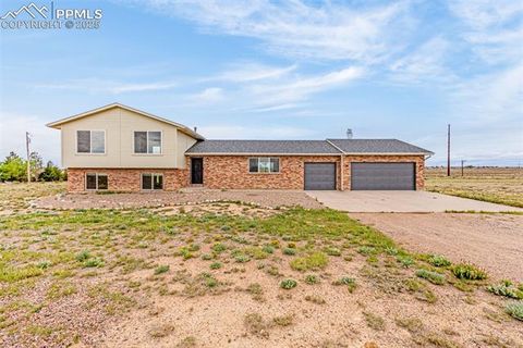 Photo of 1090 E Linda Avenue, Pueblo West, CO 81007 (MLS # 3651164) Photo of 1090 E Linda Avenue, Pueblo West, CO 81007 (MLS # 3651164)