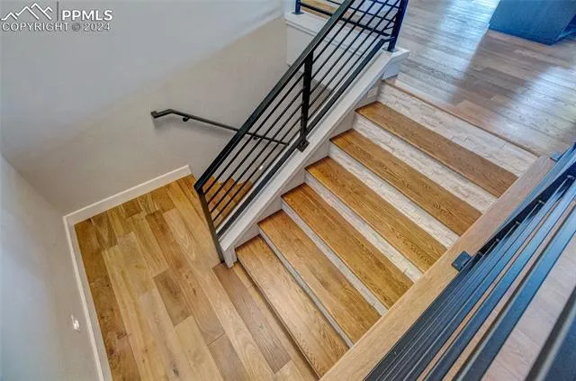 Colorado Springs, Colorado 80904, United States, 5 Bedrooms Bedrooms, ,3 BathroomsBathrooms,Residential,Pending,35686