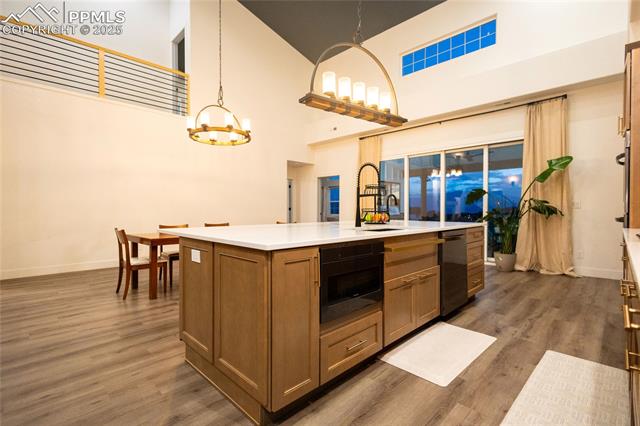 7792 Bannockburn Trail