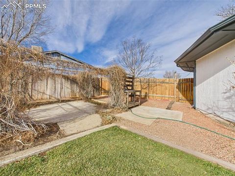 Tiny photo for 4 Bridgeport Circle, Pueblo, CO 81003 (MLS # 7844960)