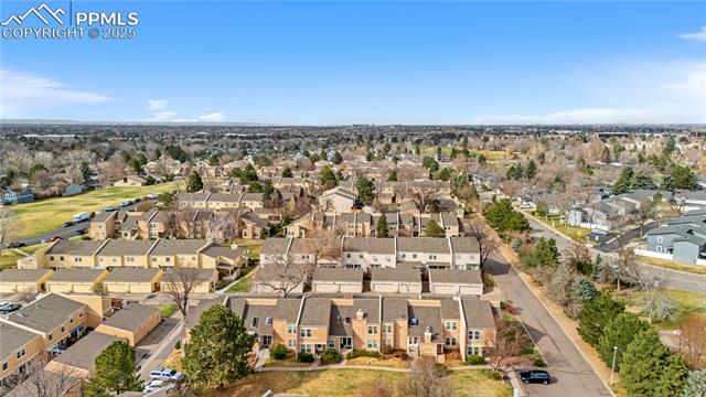 2925 S Vaughn Way